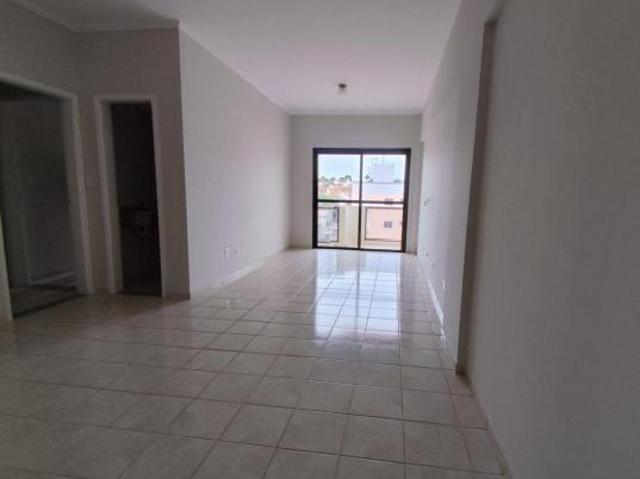 Apartamento com 3 dormitórios à venda, 118 m² por R$ 420.000,00 Vila Liberdade Presidente Pruden