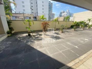 Apartamento 2 Quartos com Suíte e Varandão em Icaraí
