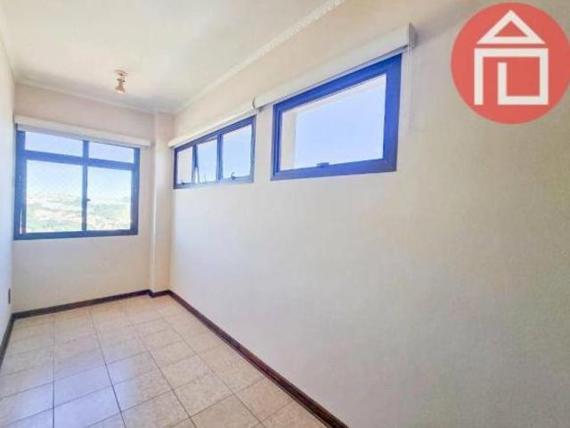 Apartamento com 3 dormitórios à venda, 121 m² por R$ 670.000,00 Centro Bragança Paulista/SP