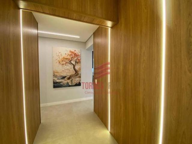 Apartamento com 3 dormitórios à venda, 208 m² por R$ 2.390.000,00 Embaré Santos/SP