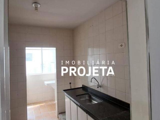 Apartamento com 3 dormitórios à venda, 68 m² por R$ 170.000,00 Cidade Jardim Presidente Prudente