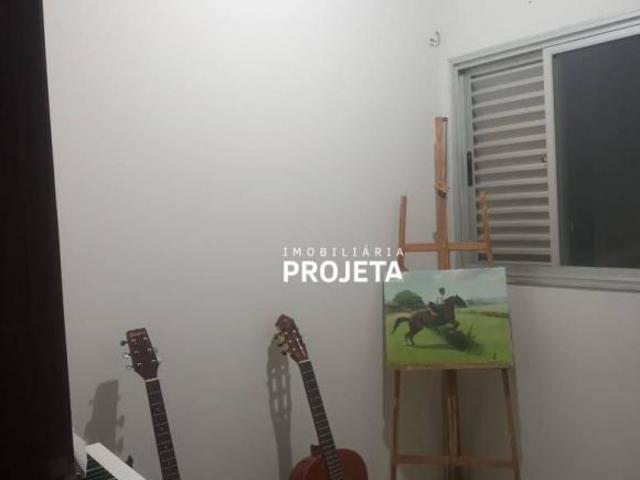 Apartamento com 3 dormitórios à venda, 77 m² por R$ 340.000,00 Jardim Bongiovani Presidente Prud