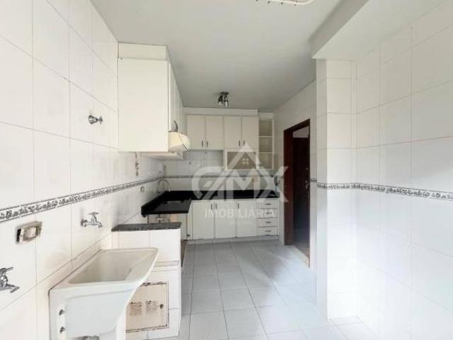 Apartamento com 3 dormitórios à venda, 72 m² por R$ 380.000,00 Cláudia Londrina/PR