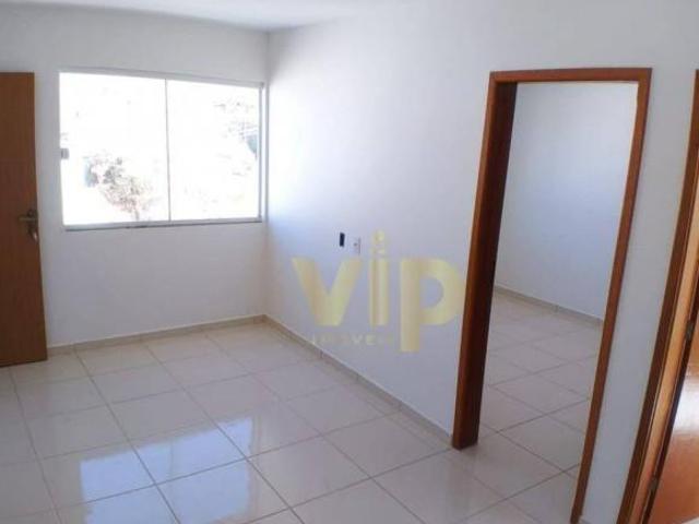 Apartamento com 3 dormitórios à venda, 88 m² por R$ 220.000,00 Pão de Açúcar Pouso Alegre/MG