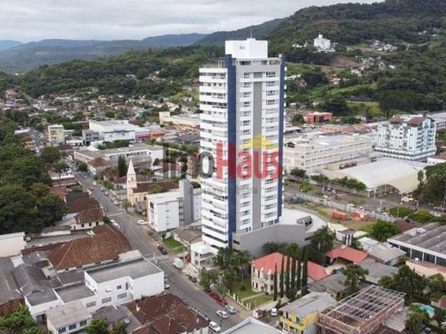 Apartamento com 3 dormitórios disponível para venda no Edifício Inf