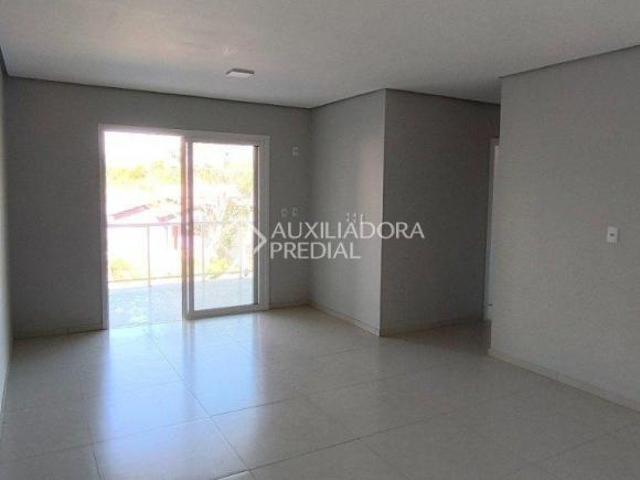 Apartamento com 3 dormitórios e 1 suíte em Presidente Lucena