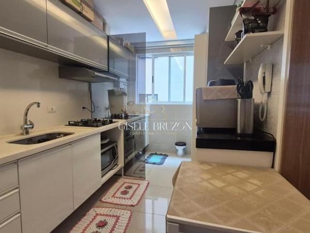 Apartamento com 3 Dormitórios e 4 vagas de garagem na região central de São José dos Pinhais