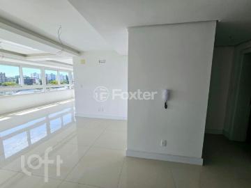 Apartamento com 3 dormitórios em Porto Alegre