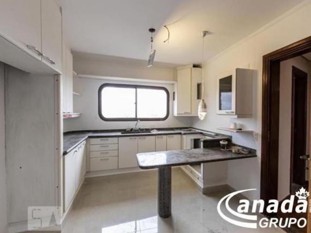 Apartamento com 3 dormitórios em São Paulo
