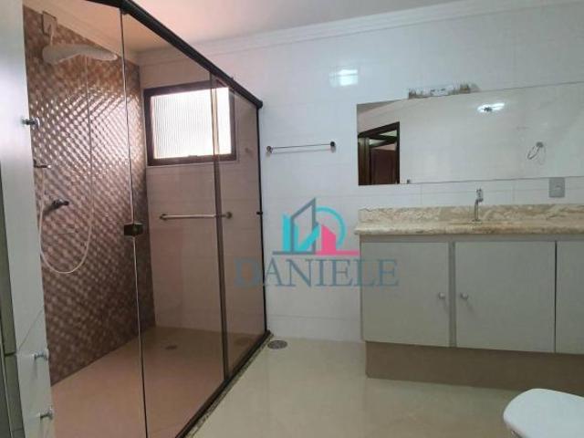 Apartamento com 3 dormitórios localizado no Edifício Portinari