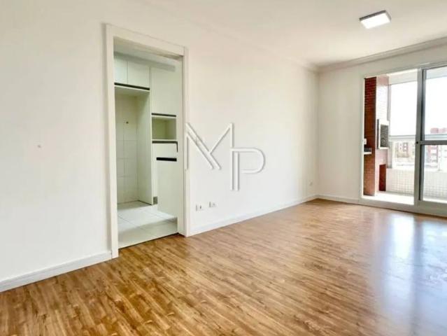 Apartamento com 3 dormitórios para alugar, 102 m² por R$ 5.668,79/mês Portão Curitiba/PR
