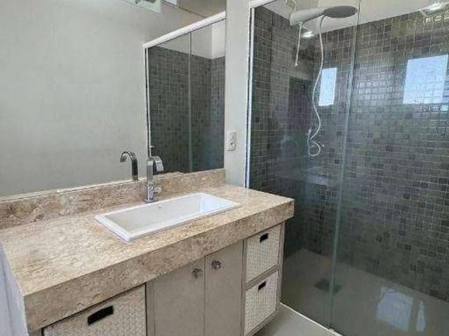 Apartamento com 3 dormitórios para alugar, 130 m² por R$ 3.000/mês Centro Marília/SP