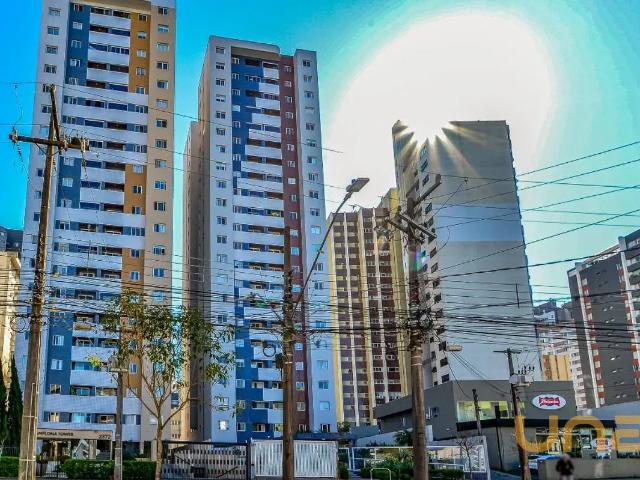 Apartamento com 3 dormitórios para alugar por R$ 3.600/mês Água Verde Curitiba/PR