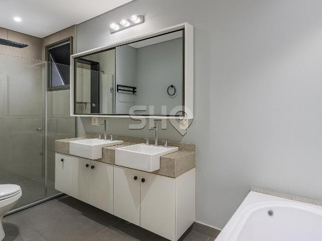 Apartamento com 3 dormitórios sendo 2 suítes e 2 vagas de garagem na Vila Nova Conceição