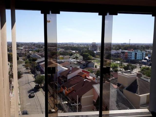 Apartamento com 3 Dormitórios/Quartos sendo 1 suíte no Bairro Centro/Canoas
