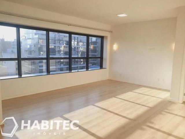 Apartamento com 3 quartos no Água Verde Ed Lago Real