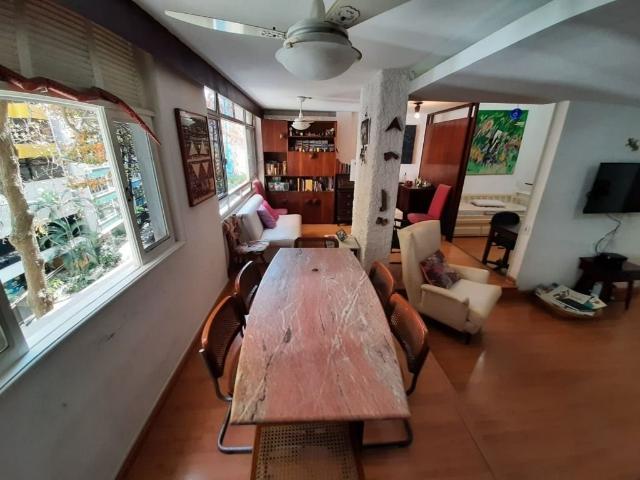 Apartamento com 3 quartos à venda, 117 m² em Copacabana