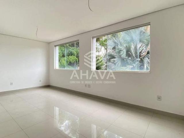 Apartamento com 3 Quartos à Venda