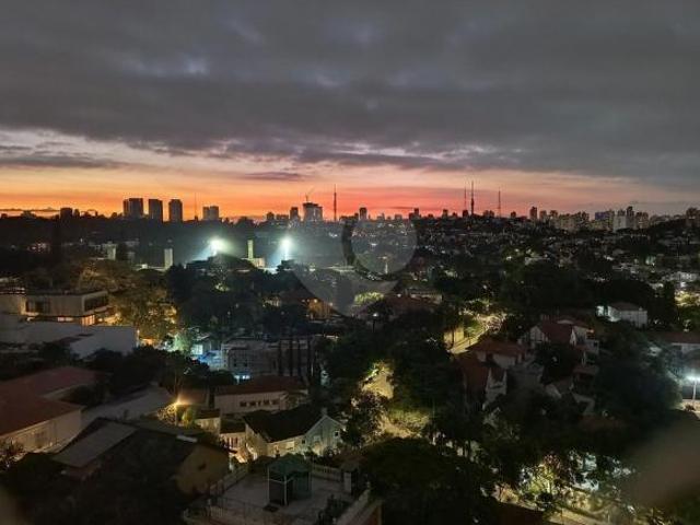 Apartamento com 3 quartos à venda em Consolação SP