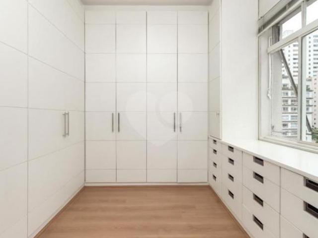 Apartamento com 3 quartos à venda em Bela vista SP