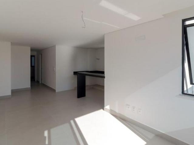 Apartamento com 3 quartos à venda em Belo Horizonte, no bairro Esplanada