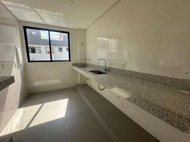 Apartamento com 3 quartos à venda em Belo Horizonte, no bairro Sagrada Família