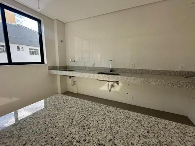 Apartamento com 3 quartos à venda em Belo Horizonte, no bairro Sagrada Família