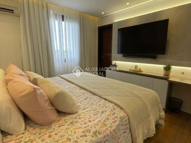 Apartamento com 3 quartos e 105m² para alugar em Centro, Gravataí