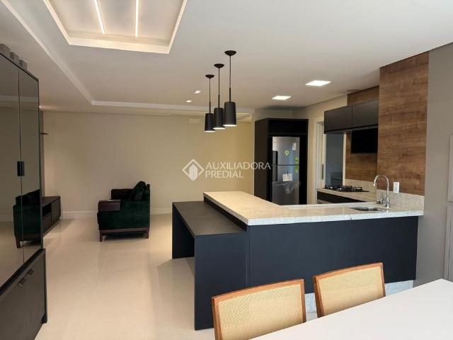 Apartamento com 3 quartos e 114m² para alugar em Centro, Balneário Camboriú
