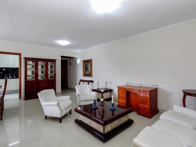 Apartamento com 3 quartos e 126m² para alugar em Higienópolis, Porto Alegre