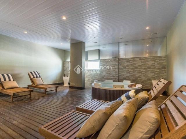 Apartamento com 3 quartos e 129m² para alugar em Moinhos de Vento, Porto Alegre