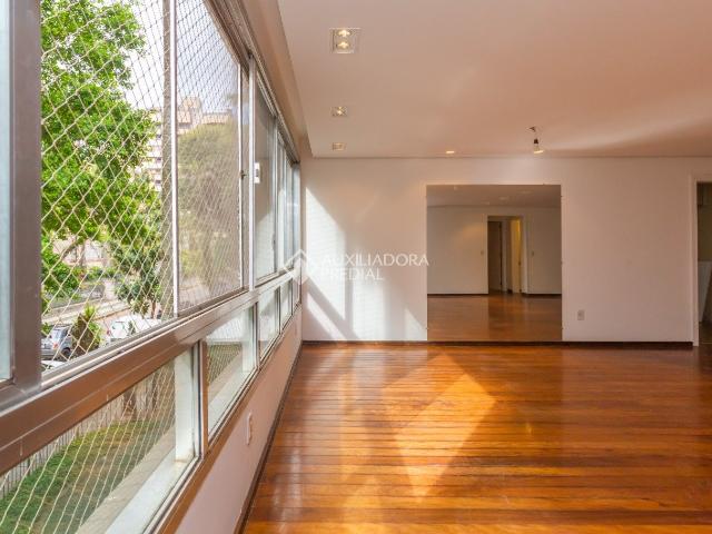 Apartamento com 3 quartos e 133m² para alugar em Moinhos de Vento, Porto Alegre