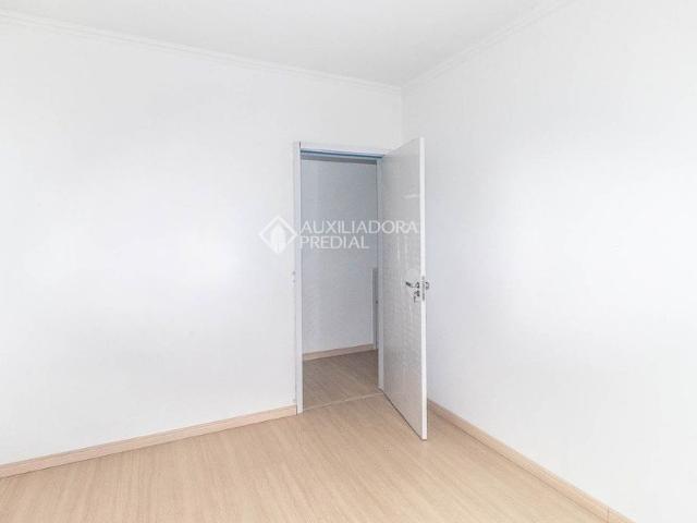 Apartamento com 3 quartos e 142m² para alugar em Floresta, Porto Alegre