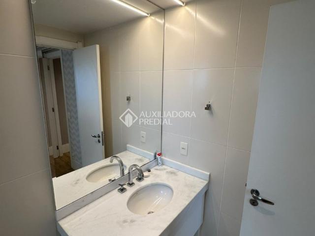 Apartamento com 3 quartos e 165m² para alugar em Mont'Serrat, Porto Alegre