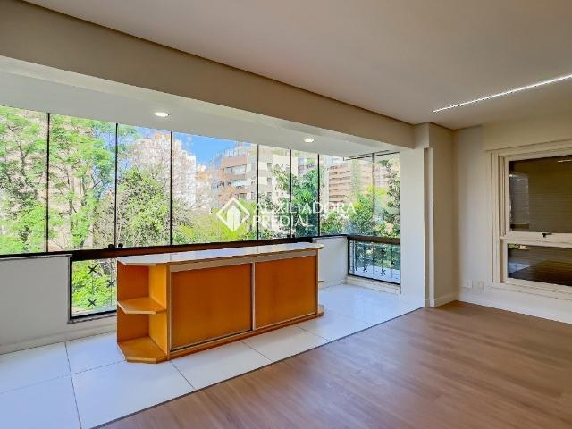 Apartamento com 3 quartos e 177m² para alugar em Mont'Serrat, Porto Alegre