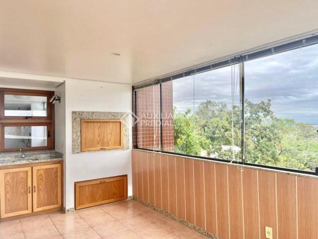 Apartamento com 4 quartos e 184m² para alugar em Menino Deus, Porto Alegre