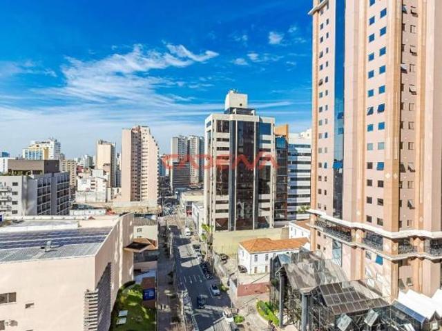 Apartamento com 3 quartos e 1 vaga à venda no Centro