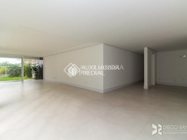 Apartamento com 3 quartos e 181m² para alugar em Vila Assunção, Porto Alegre