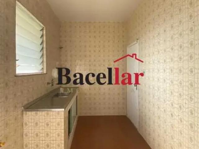Apartamento com 3 Quartos e 2 Banheiros à Venda no Meier! Próximo a Dias da Cruz!
