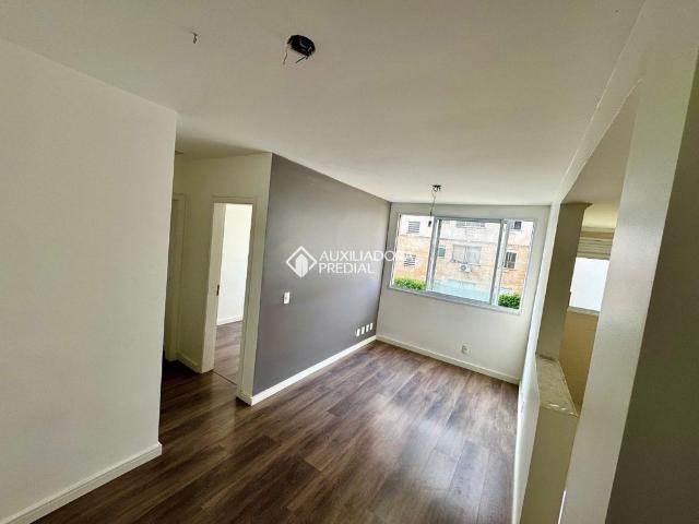 Apartamento com 2 quartos e 47m² para alugar em Cavalhada, Porto Alegre