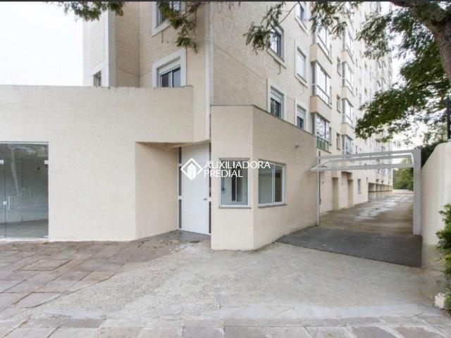 Apartamento com 3 quartos e 53m² para alugar em Cavalhada, Porto Alegre