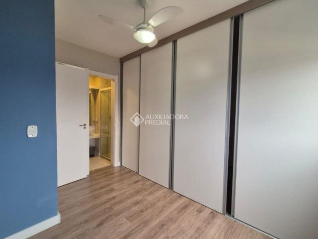 Apartamento com 3 quartos e 61m² para alugar em Tristeza, Porto Alegre
