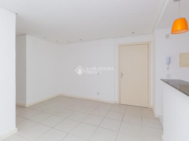 Apartamento com 3 quartos e 65m² para alugar em Vila Ipiranga, Porto Alegre