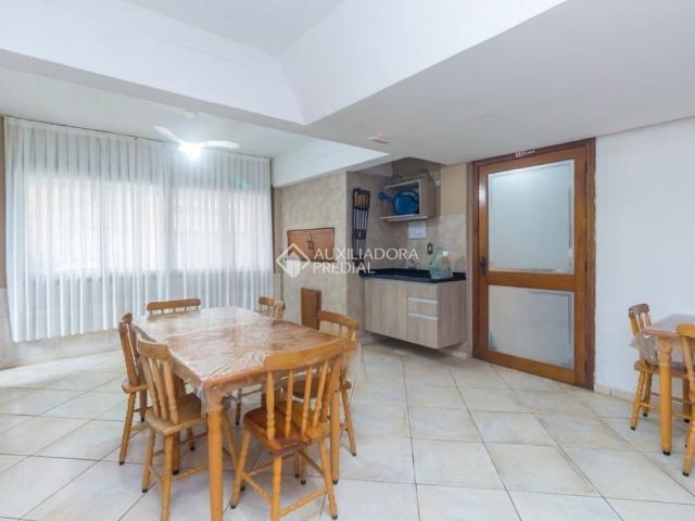 Apartamento com 3 quartos e 70m² para alugar em Cavalhada, Porto Alegre