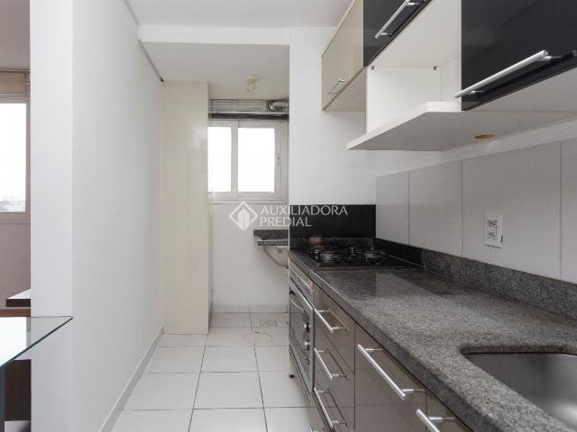 Apartamento com 3 quartos e 72m² para alugar em São João, Porto Alegre