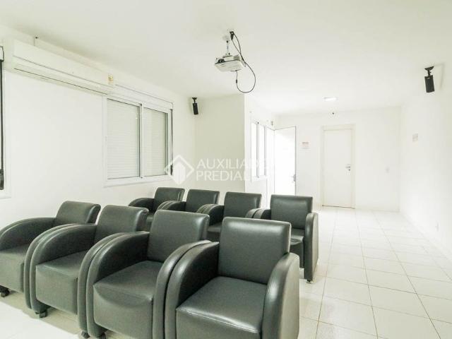 Apartamento com 3 quartos e 74m² para alugar em Vila Ipiranga, Porto Alegre