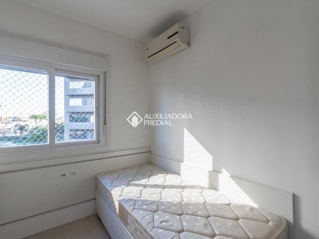 Apartamento com 3 quartos e 75m² para alugar em São Sebastião, Porto Alegre