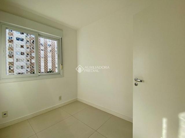 Apartamento com 3 quartos e 78m² para alugar em Marechal Rondon, Canoas
