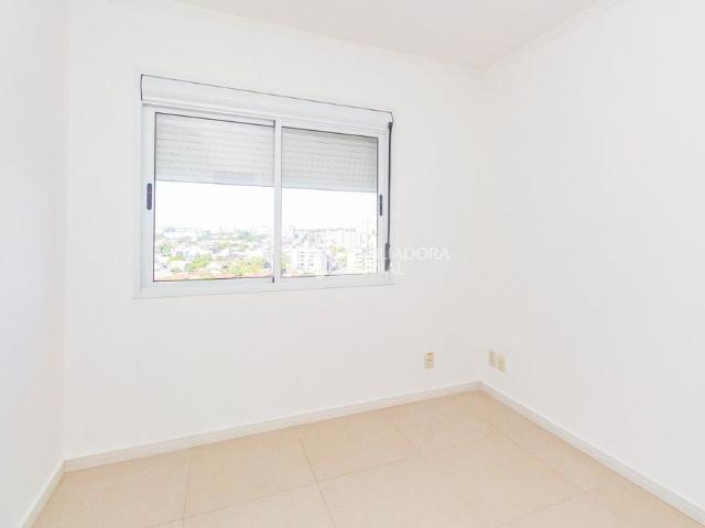 Apartamento com 3 quartos e 78m² para alugar em Vila Ipiranga, Porto Alegre