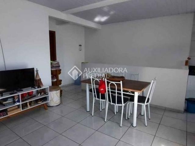 Apartamento com 3 quartos e 81m² para alugar em Santa Regina, Camboriú